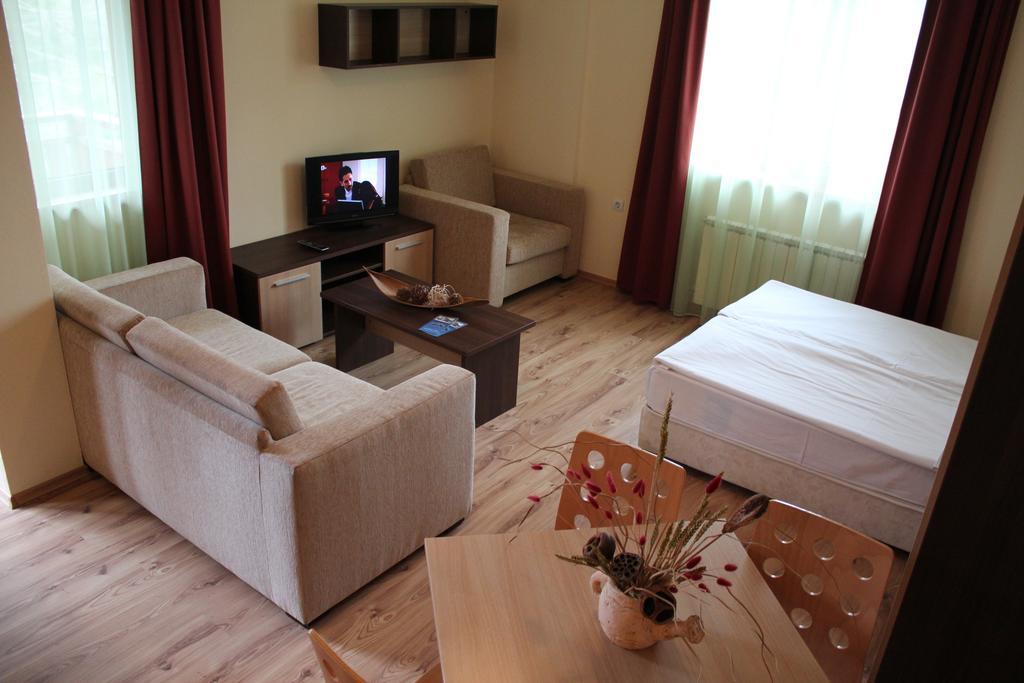 Nevada Aparthotel Pamporovo Exteriör bild